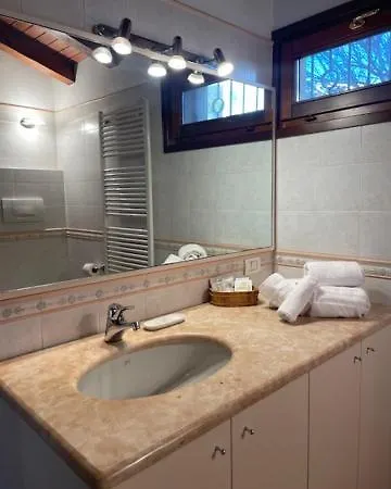 Hotel Commercio Mas-ci' 3*